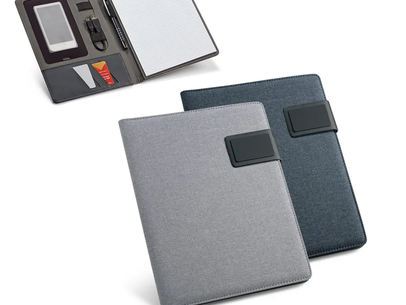 Portafolios A5 de imitación lino y PU con cierre magnético y placa personalizable - UnimarcaPY